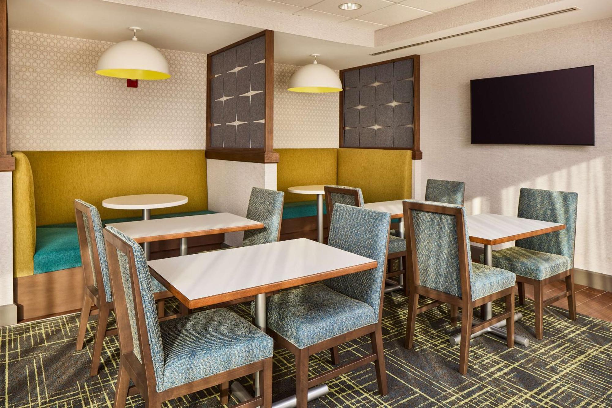 Hampton Inn Massillon Экстерьер фото